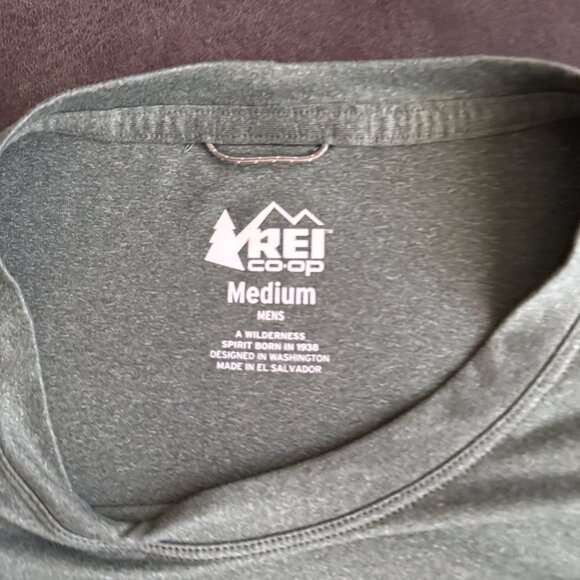 REI Co-Op Mens Gray Short Sleeve Crewneck Active T-Shirt Medium 92% Polyester 8% - Picture 3 of 5